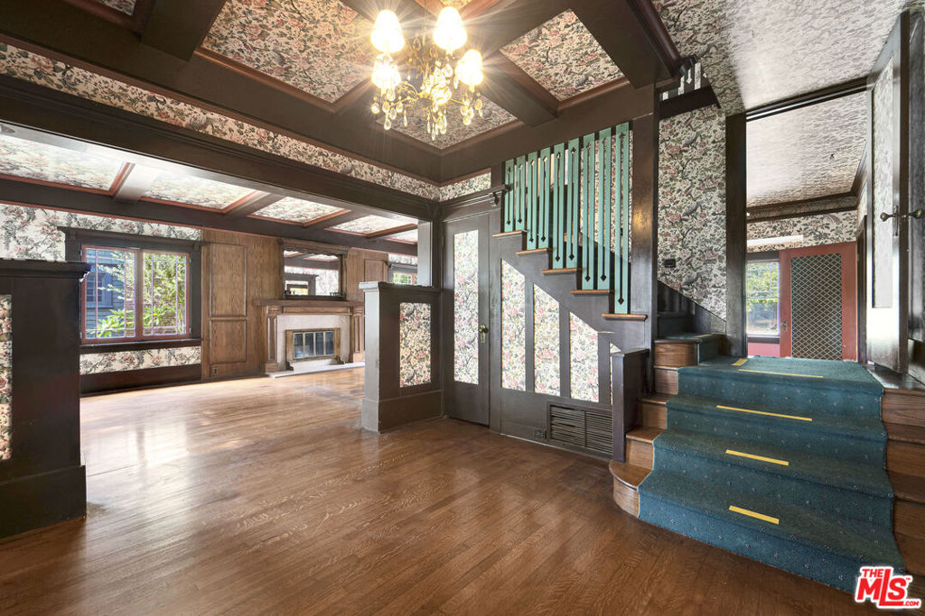 1424 Laurel Street Property Photo 6