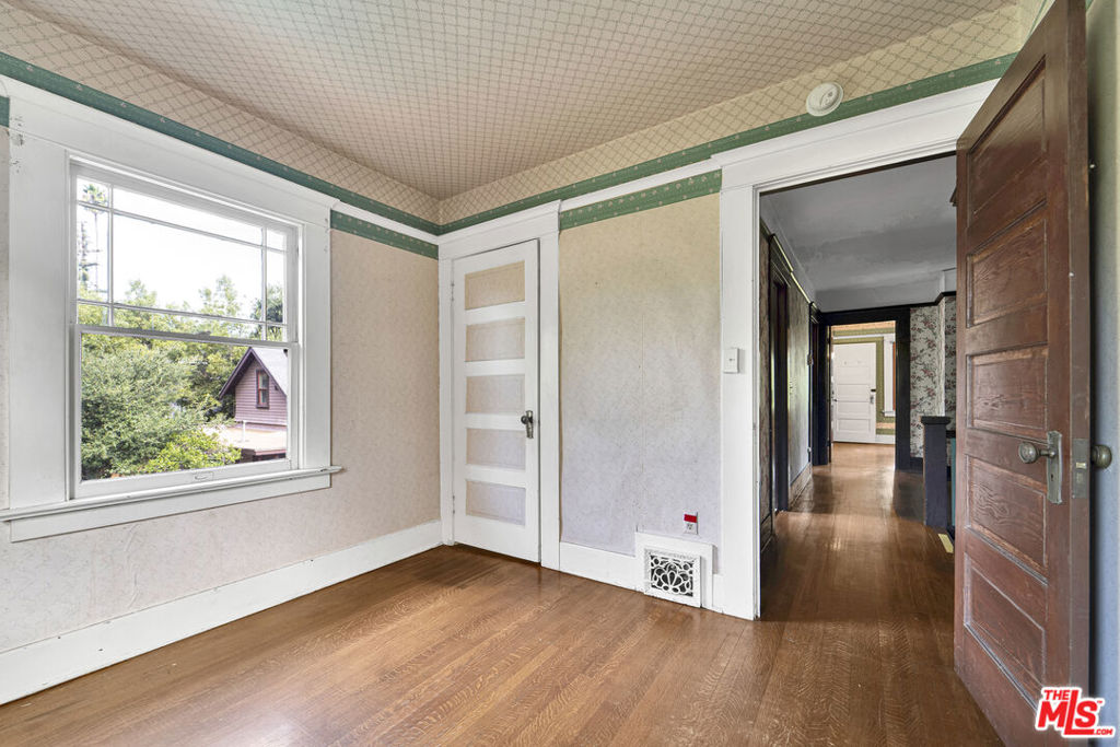 1424 Laurel Street Property Photo 26