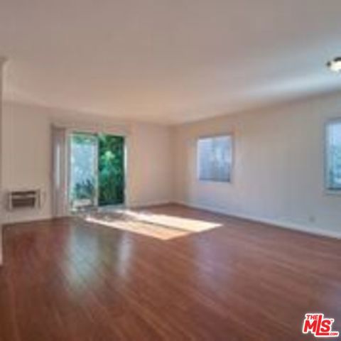 1540 N Fuller Avenue 7 Property Photo 3
