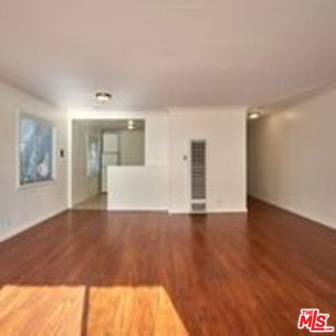 1540 N Fuller Avenue 7 Property Photo 9