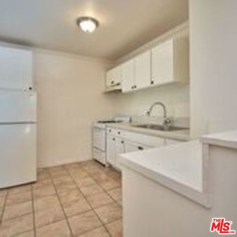 1540 N Fuller Avenue 7 Property Photo 10