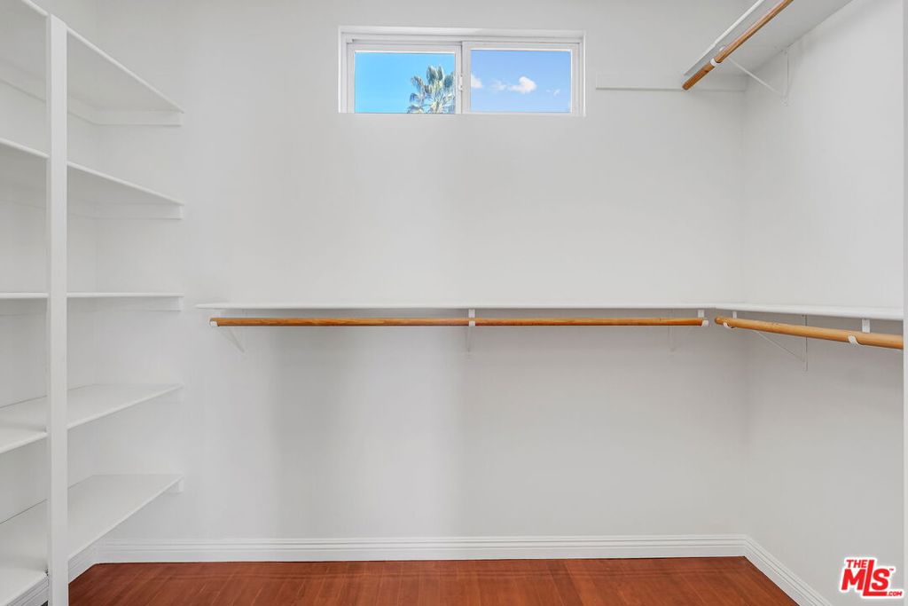1411 Cloverfield Boulevard Property Photo 37