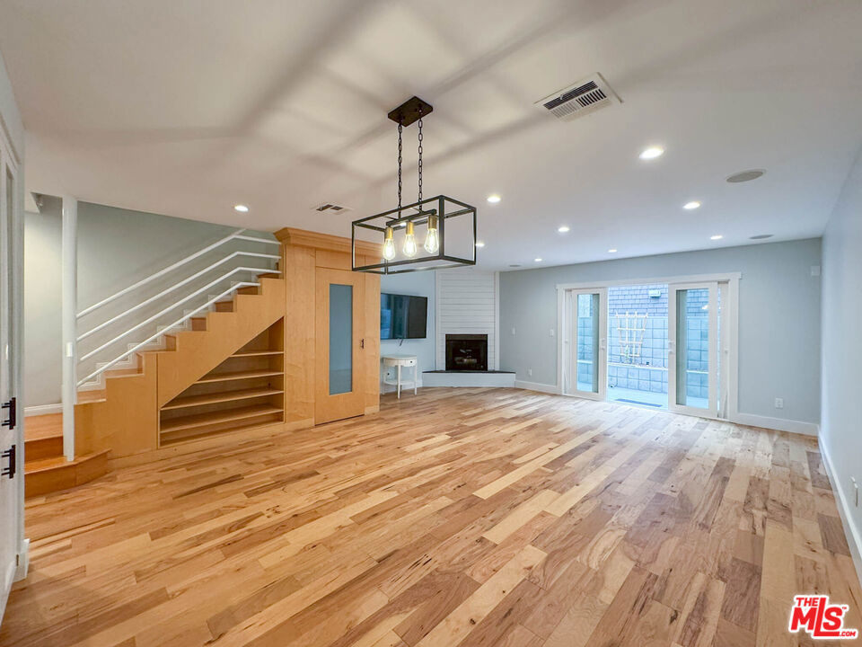 1415 26th Street 3 Property Photo 1