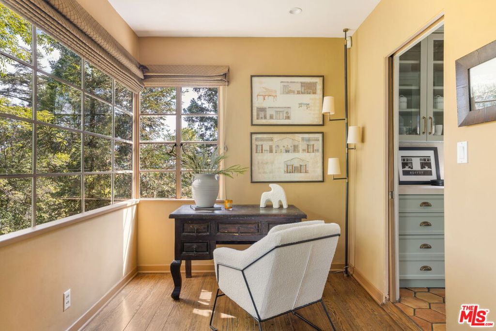 15091 Rayneta Drive Property Photo 11