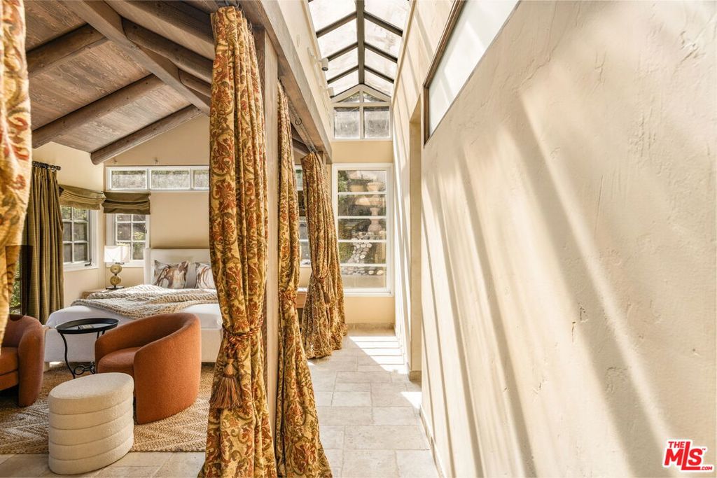 15091 Rayneta Drive Property Photo 16