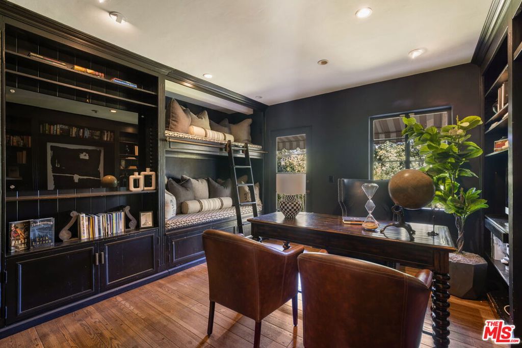 15091 Rayneta Drive Property Photo 20