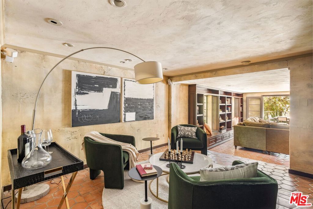 15091 Rayneta Drive Property Photo 26