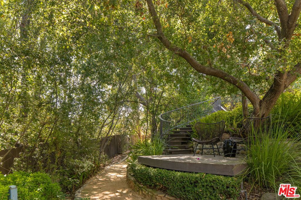 15091 Rayneta Drive Property Photo 37