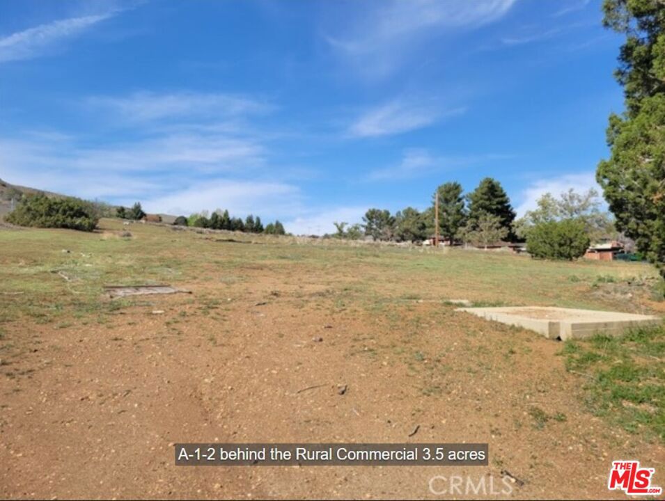 3943 Sierra Highway Property Photo 4