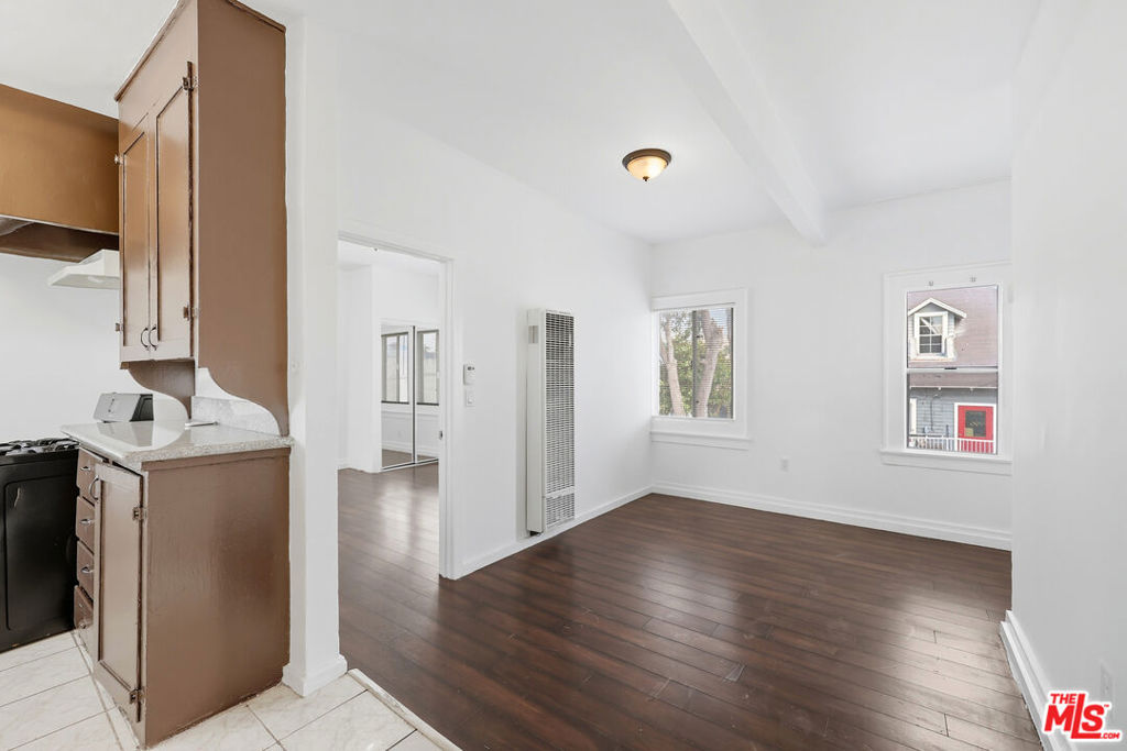 522 W Vernon Avenue Property Photo 19
