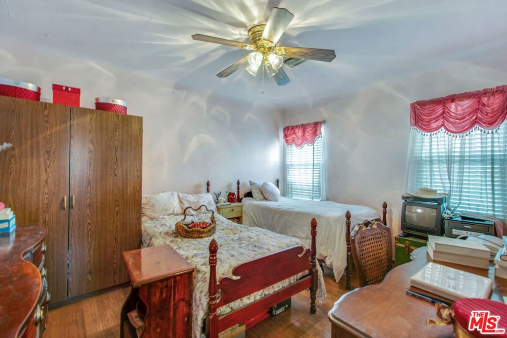 8106 S Normandie Avenue Property Photo 17