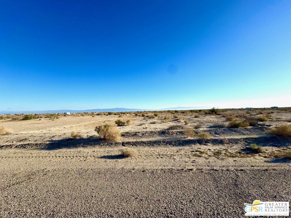 2230 Palm Manor Avenue Property Photo 5