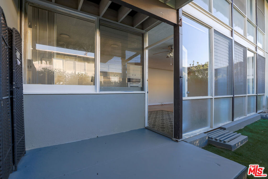 11131 Rose Avenue 25 Property Photo 4