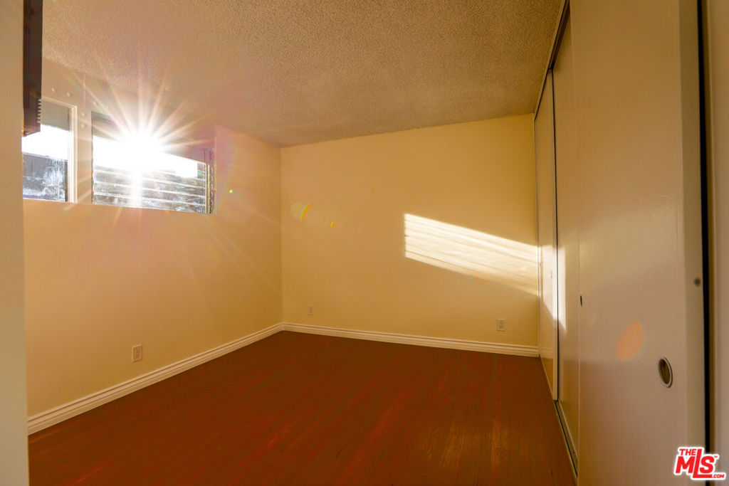 11131 Rose Avenue 25 Property Photo 8