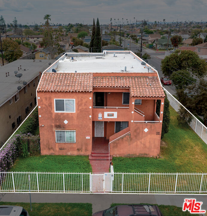 1152 W 88th Street Property Photo 4