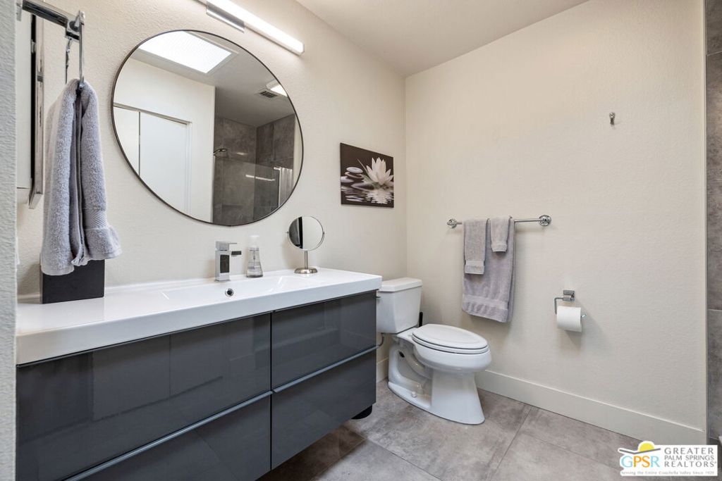 427 N Calle Rolph Property Photo 19