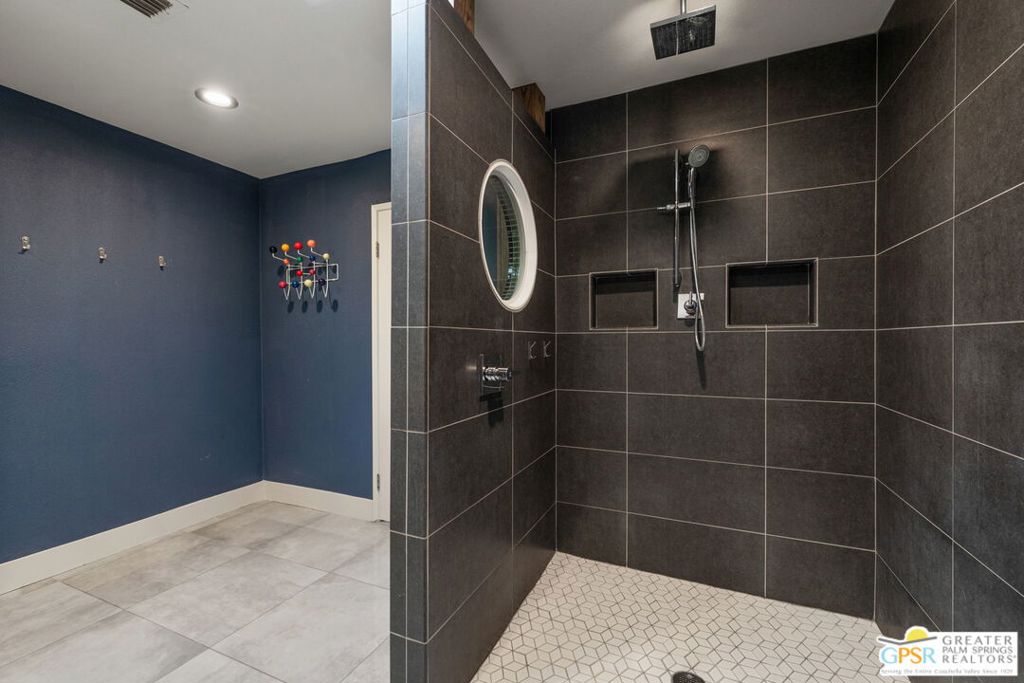 427 N Calle Rolph Property Photo 27