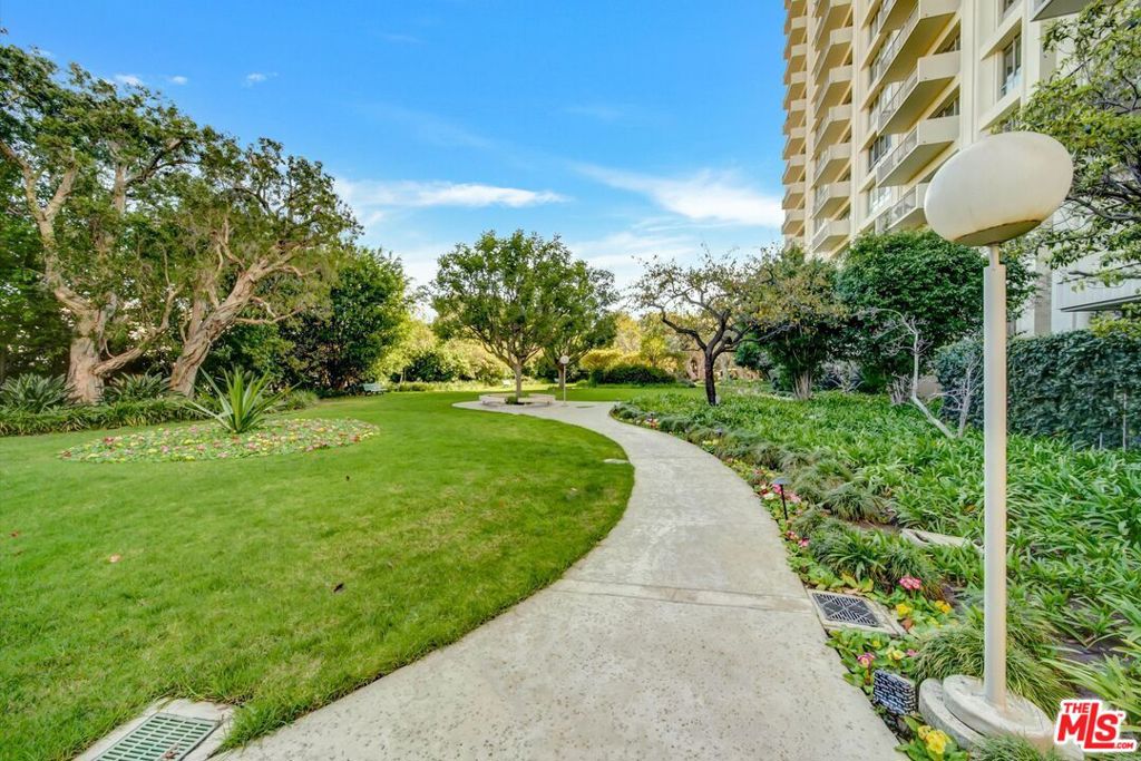 2160 Century Park 1503 Property Photo 19