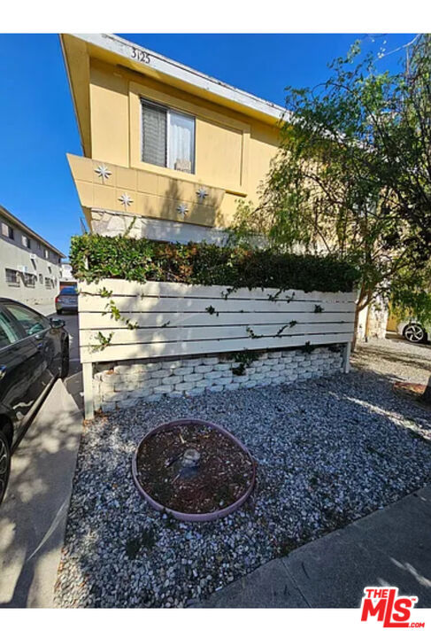 3125 S Durango Avenue Property Photo 3
