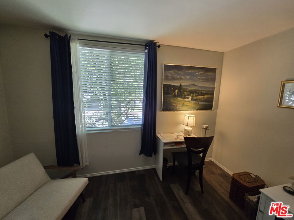 14315 Riverside Drive 105 Property Photo 10