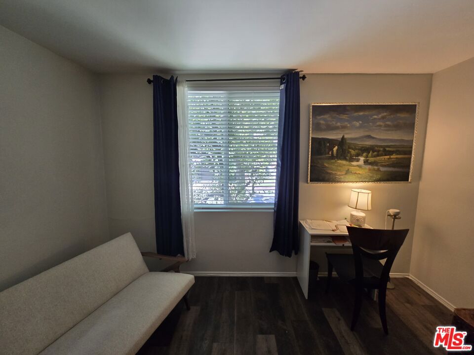 14315 Riverside Drive 105 Property Photo 11