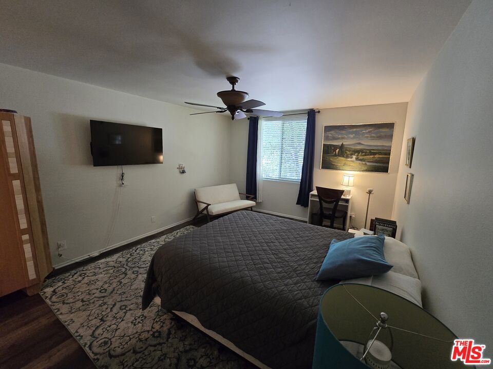 14315 Riverside Drive 105 Property Photo 12