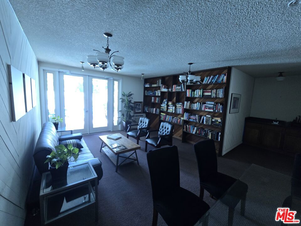 14315 Riverside Drive 105 Property Photo 18