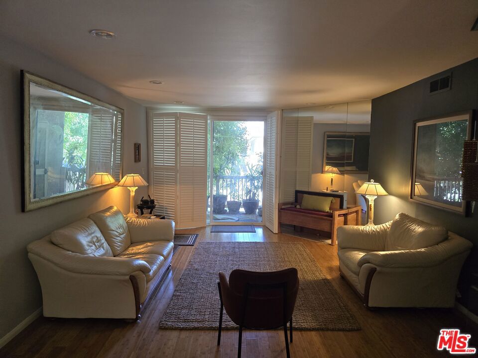14315 Riverside Drive 105 Property Photo 45
