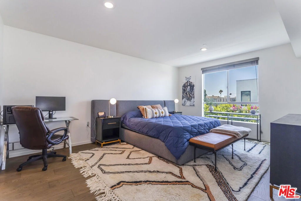 11764 Idaho Avenue 301 Property Photo 8