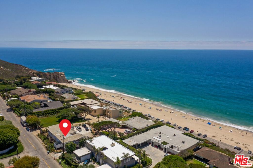 7273 Birdview Avenue Property Photo 2