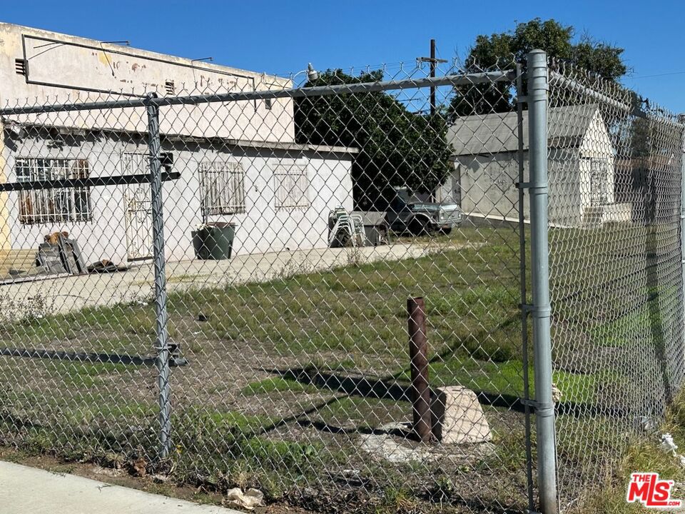 5974 West Boulevard Property Photo 5