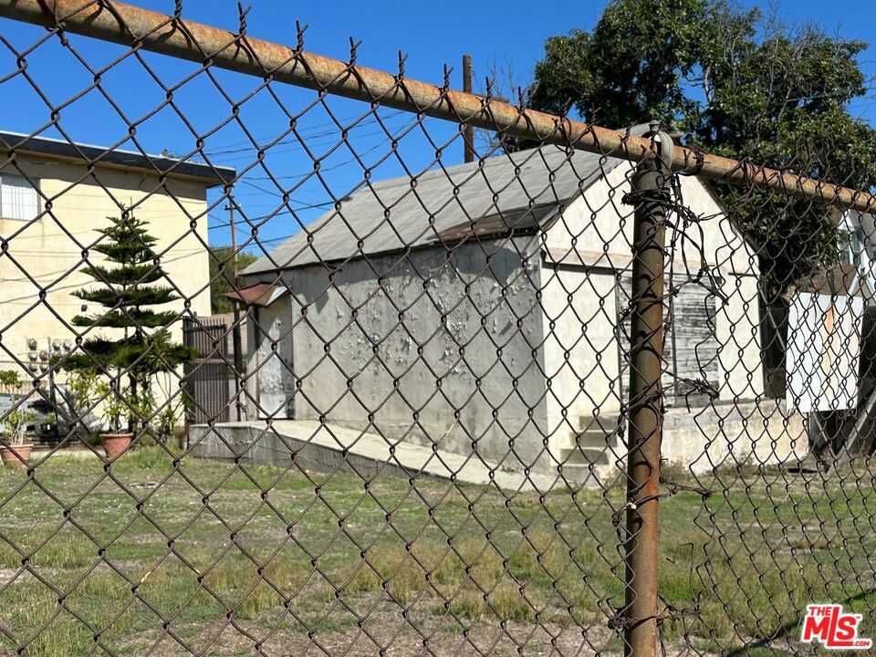 5974 West Boulevard Property Photo 6