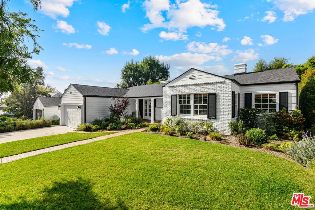 179 Barlock Avenue Property Photo 1