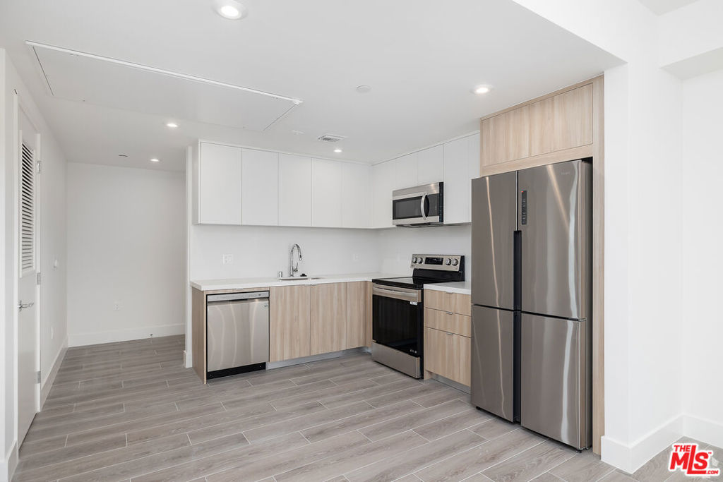 2600 S Sepulveda Boulevard Unit Ph3 Property Photo 29