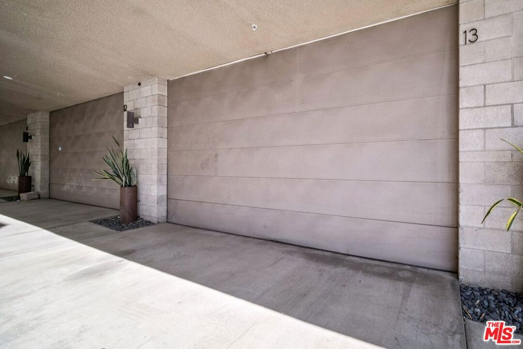 717 N Highland Avenue 13 Property Photo 42