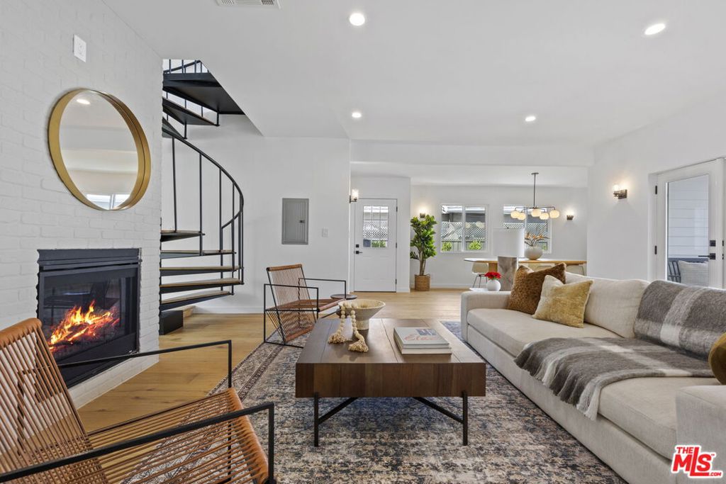 3908 Bentley Avenue Property Photo 1