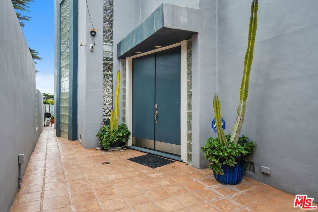 11834 Pacific Coast Highway Property Photo 3