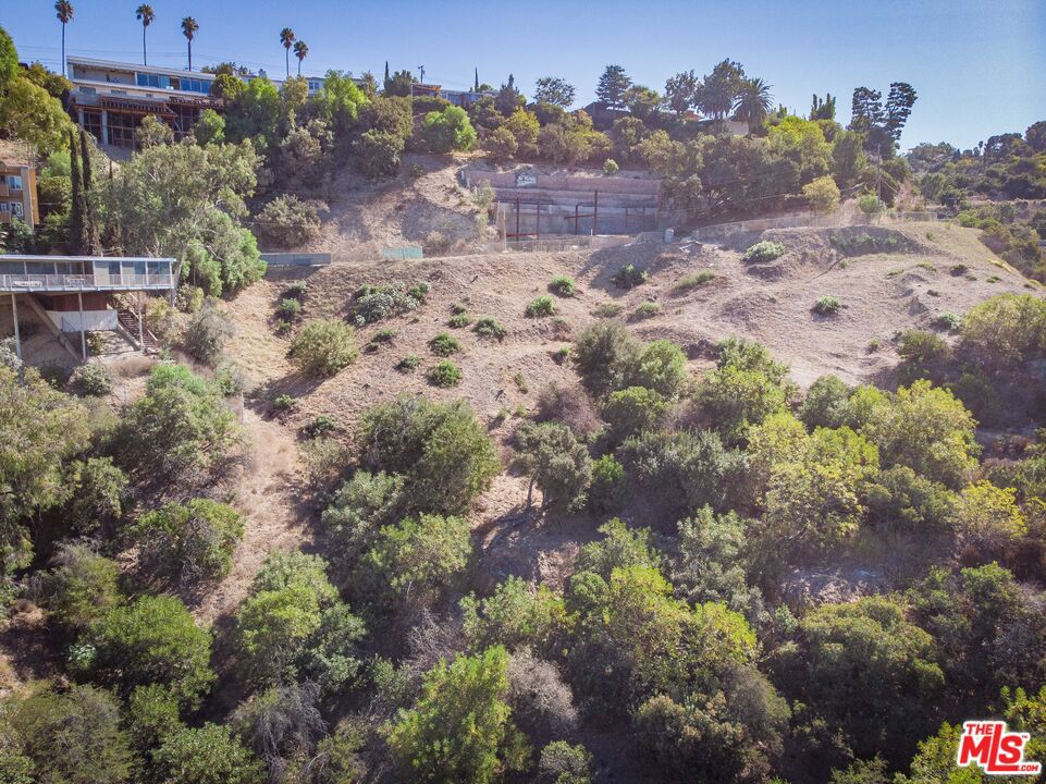 3601 Oakfield Property Photo 2