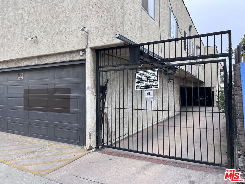 560 W 4th Street Property Photo 7