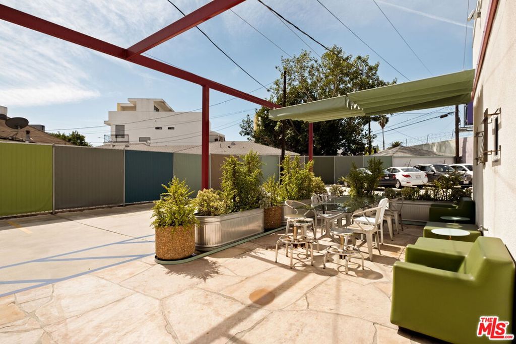 5458 W Washington Boulevard Property Photo 21