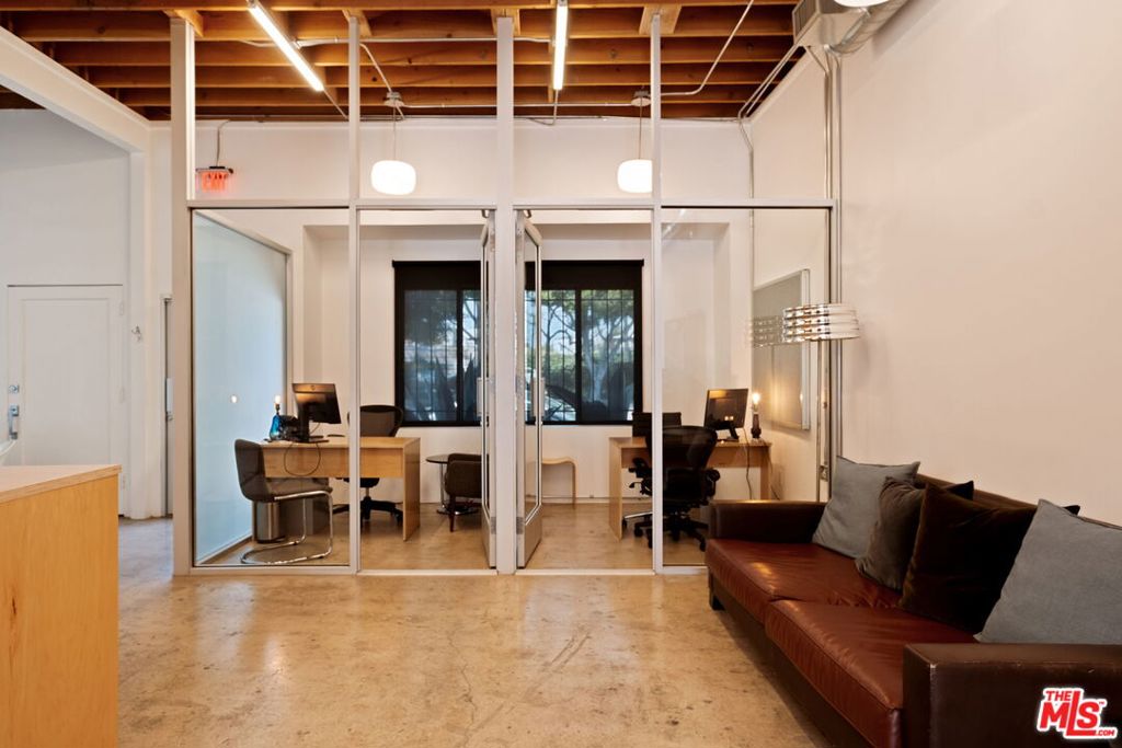 5458 W Washington Boulevard Property Photo 24