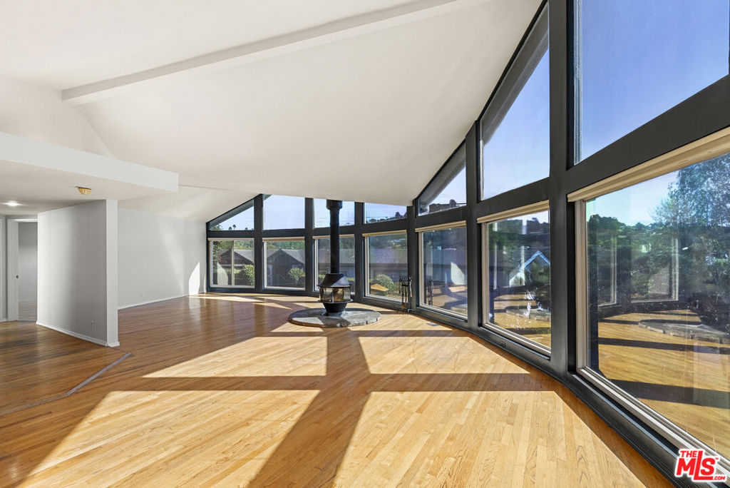 3540 Berry Drive Property Photo 1