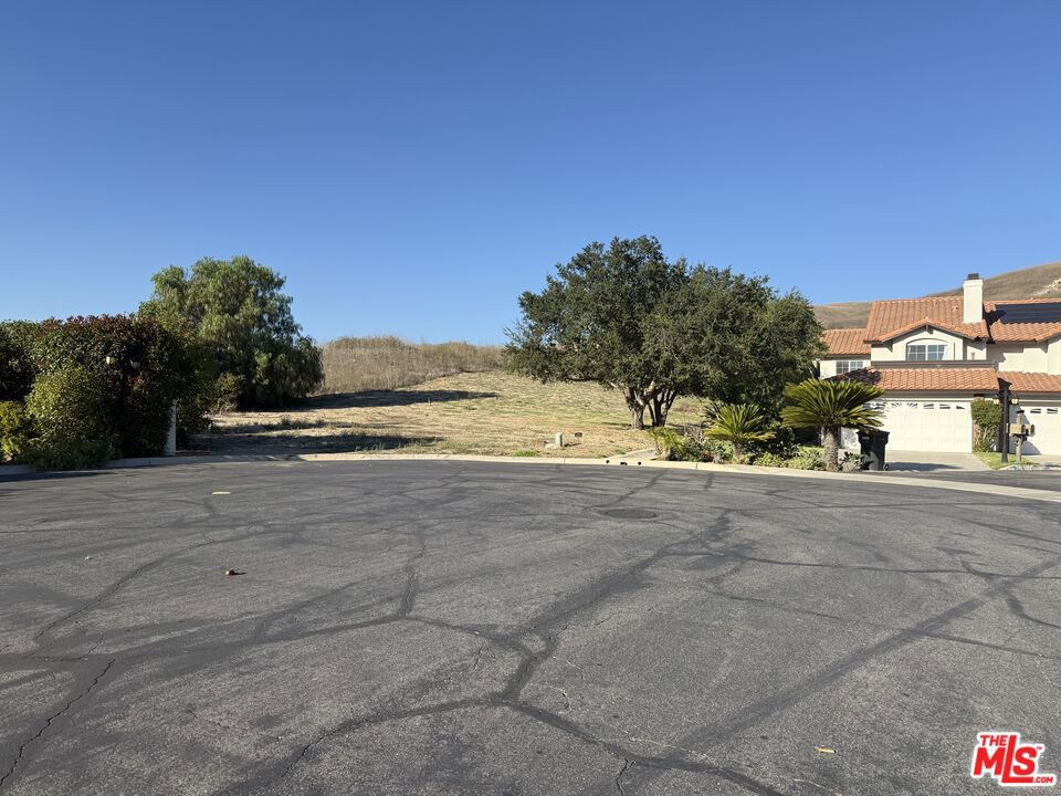 0 Ruthwood Property Photo 3