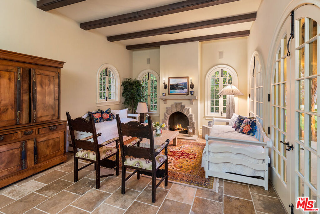 25614195 Property Photo 29