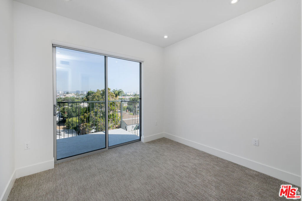 2600 S Sepulveda Boulevard Unit 402 Property Photo 31