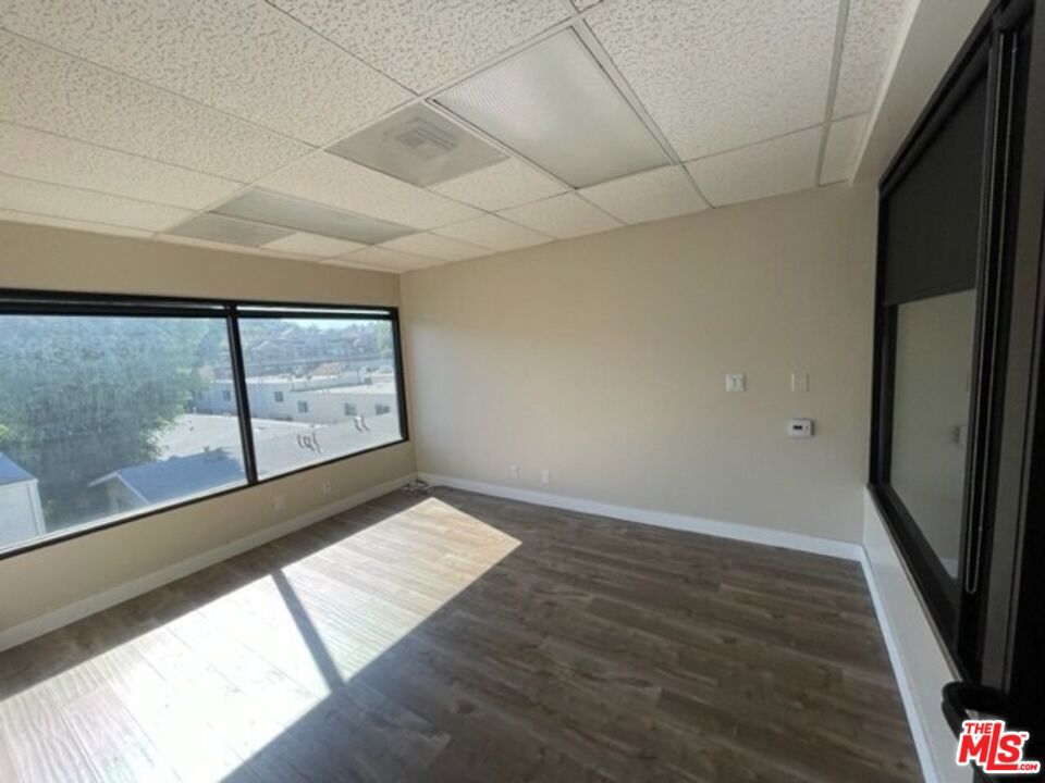 14930 Ventura Boulevard 340 Property Photo 10