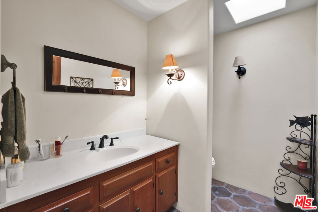 1487 Meadowcrest Circle Property Photo 29