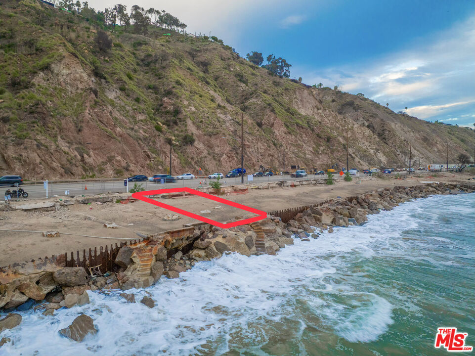 20610 Pacific Coast Highway Property Photo 1