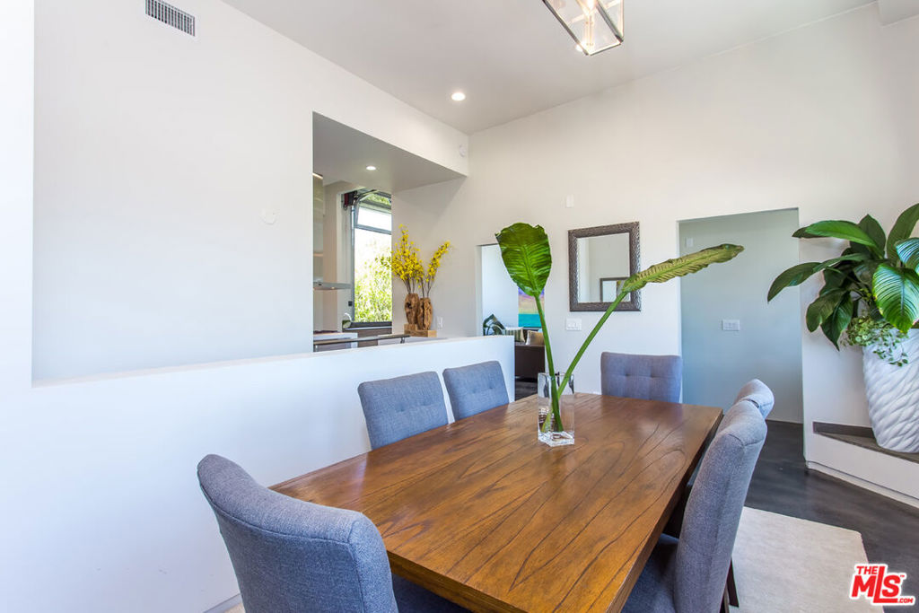 615 6th Avenue 1/2 Property Photo 20