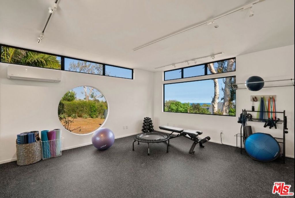 27553 Pacific Coast Highway Property Photo 22
